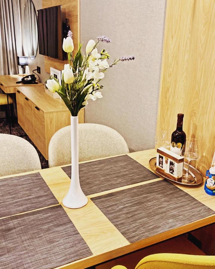 Luxapartmanbesenova Hotel Akvamarin Экстерьер фото